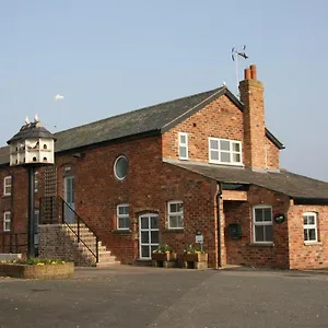 Hill Farm ***** Northwich